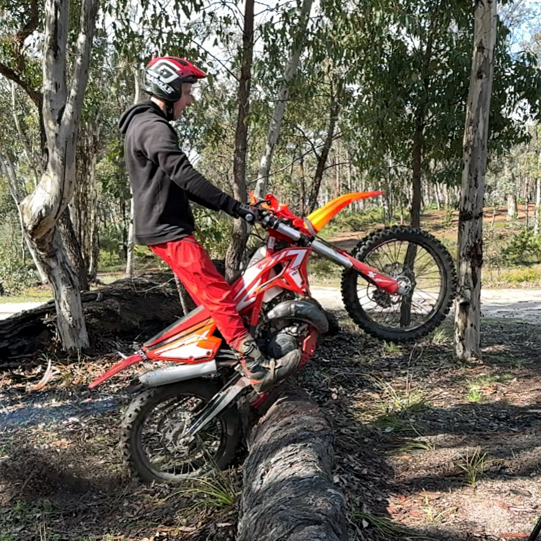 Log Riding - Session 1 > Front Wheel Lift & Confidence